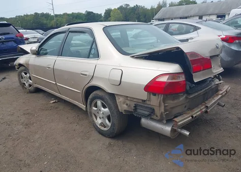 2000 Honda Accord 3.0 Ex from USA, damaged, VIN 1HGCG1655YA081764